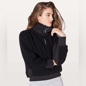 Lululemon Stand Out Sherpa 1/2 zip